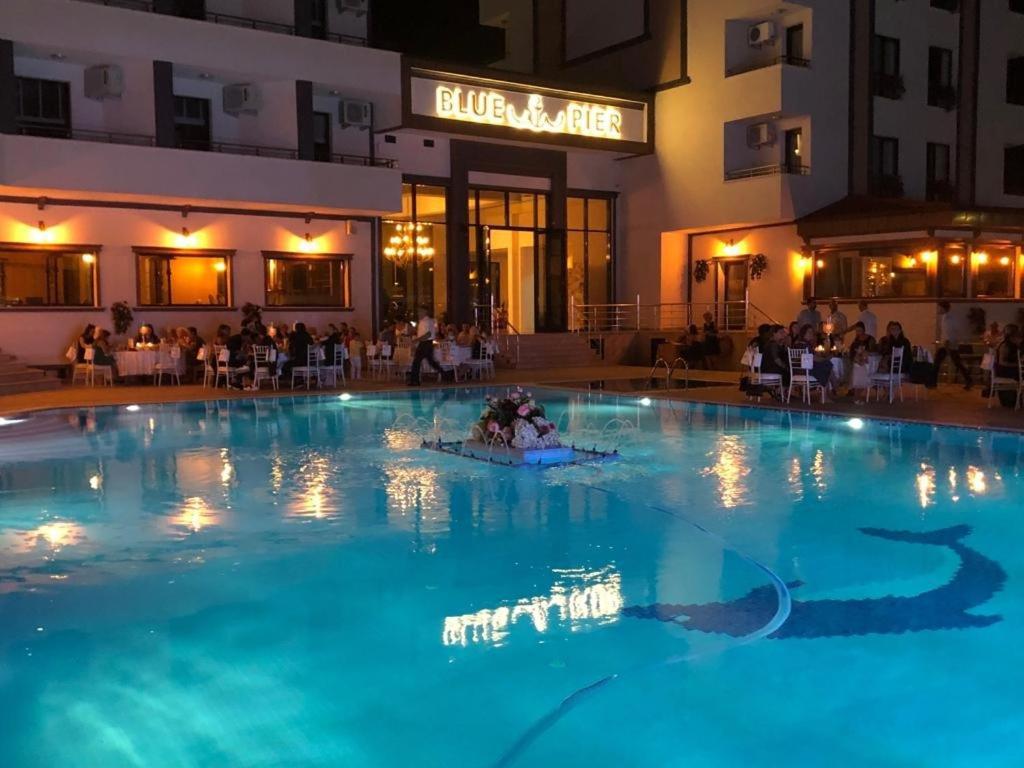Blue Pier Hotel Kocaeli Buitenkant foto