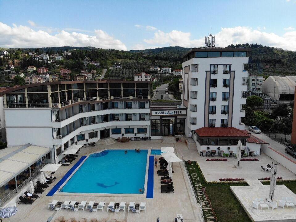 Blue Pier Hotel Kocaeli Buitenkant foto
