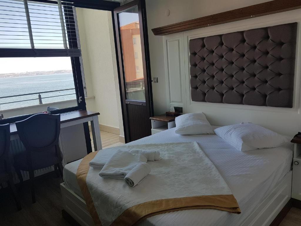 Blue Pier Hotel Kocaeli Buitenkant foto