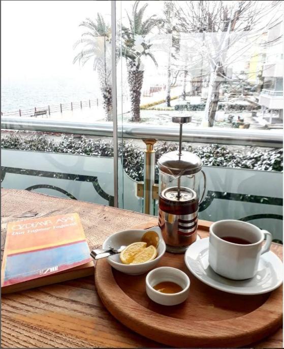 Blue Pier Hotel Kocaeli Buitenkant foto