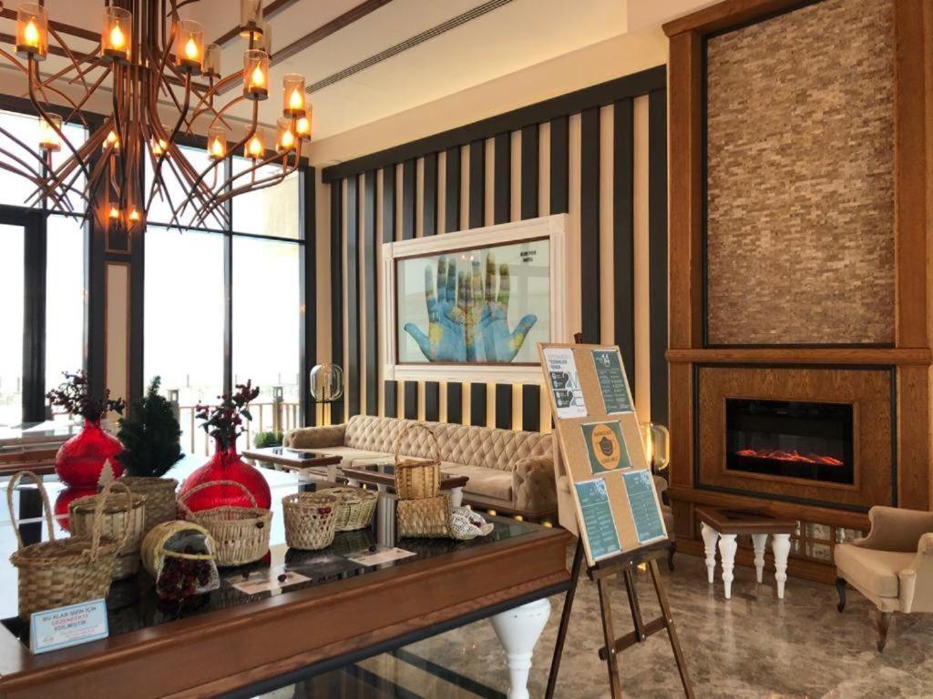 Blue Pier Hotel Kocaeli Buitenkant foto