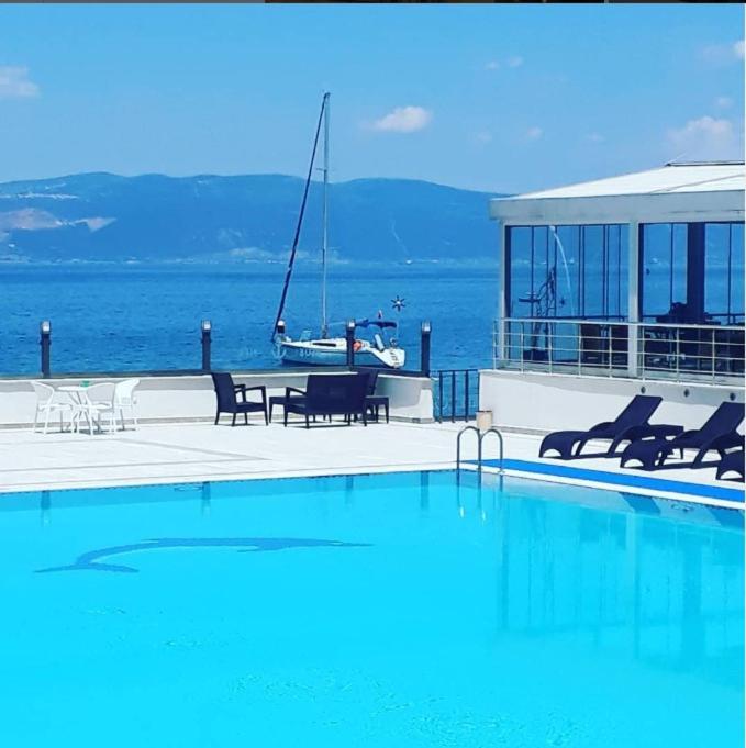 Blue Pier Hotel Kocaeli Buitenkant foto
