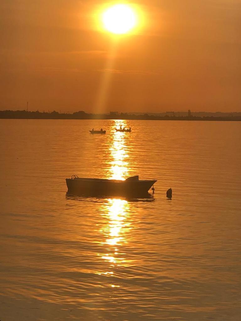 Blue Pier Hotel Kocaeli Buitenkant foto