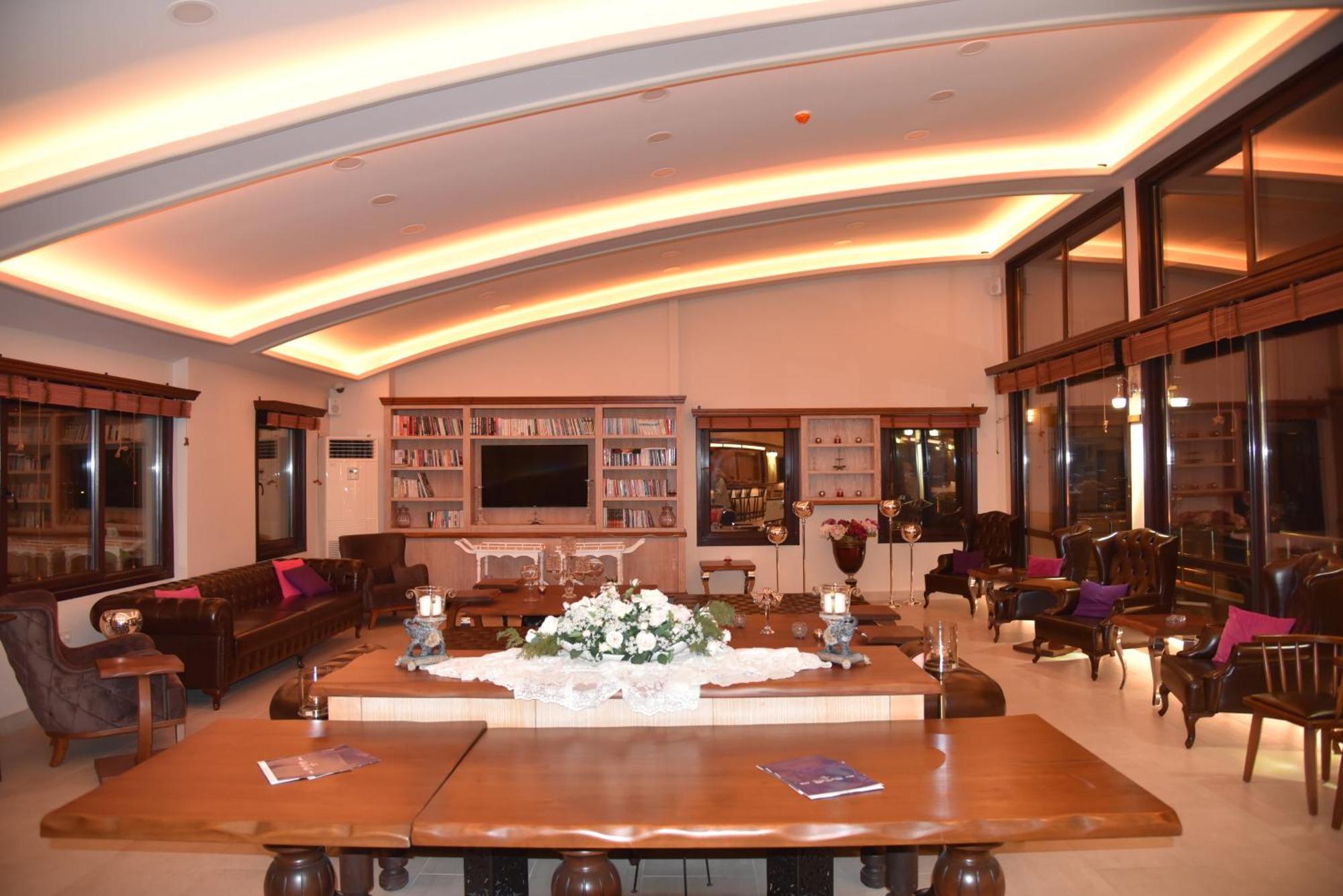 Blue Pier Hotel Kocaeli Buitenkant foto